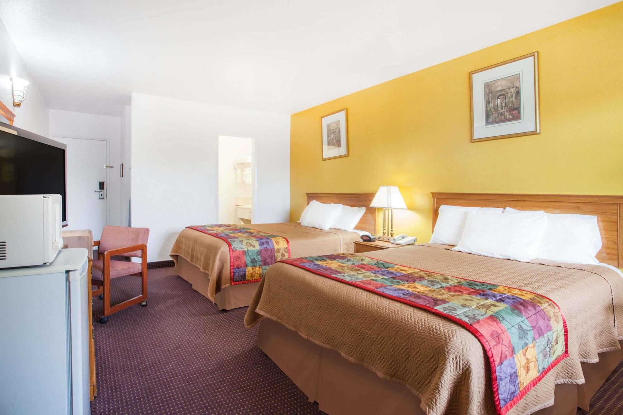 Travelodge By Wyndham Walla Walla Ngoại thất bức ảnh